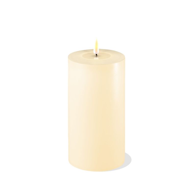 LED Candle - Cream -20cm/10cm dia