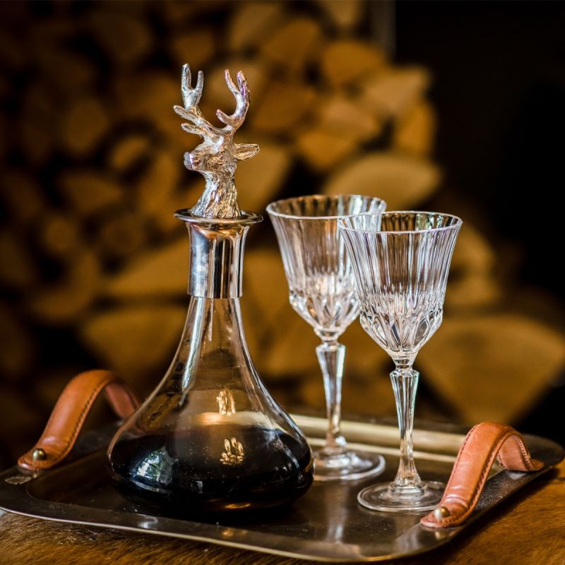 Decorative Decanter with Stag Stopper 